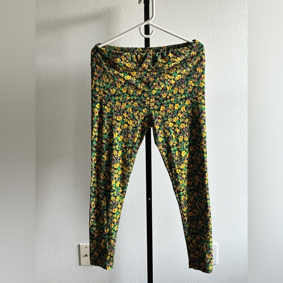 Floral Patterned Leggings - Picture 1 of 4